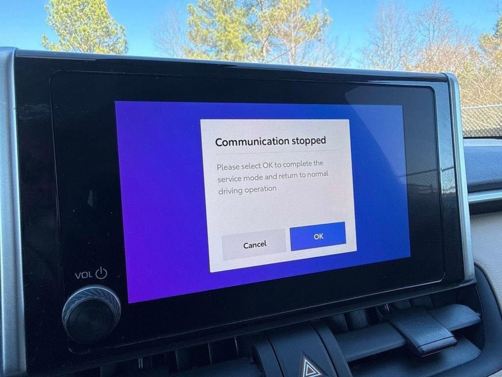 Used 2023 Toyota RAV4 LE image 22