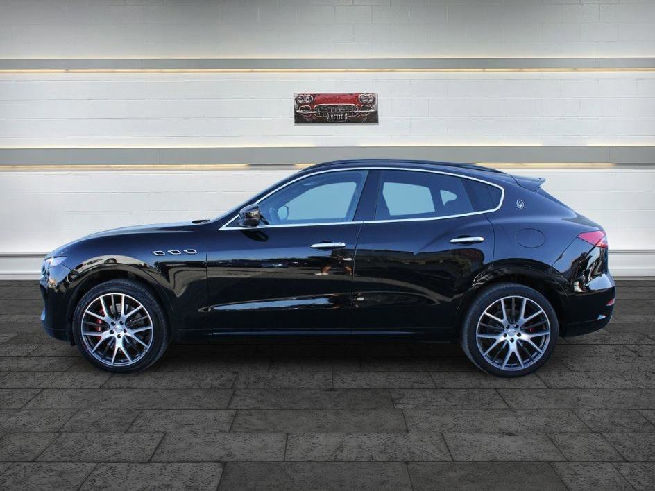Used 2017 Maserati Levante S image 4