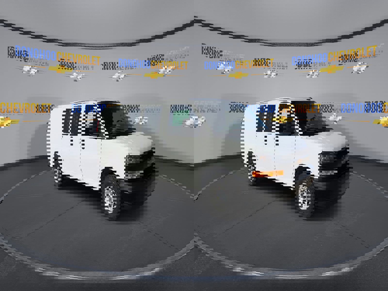 New 2025 Chevrolet Express 2500 RIDICULOUS DEAL! 1WT w/ Driver Convenience Package image 5