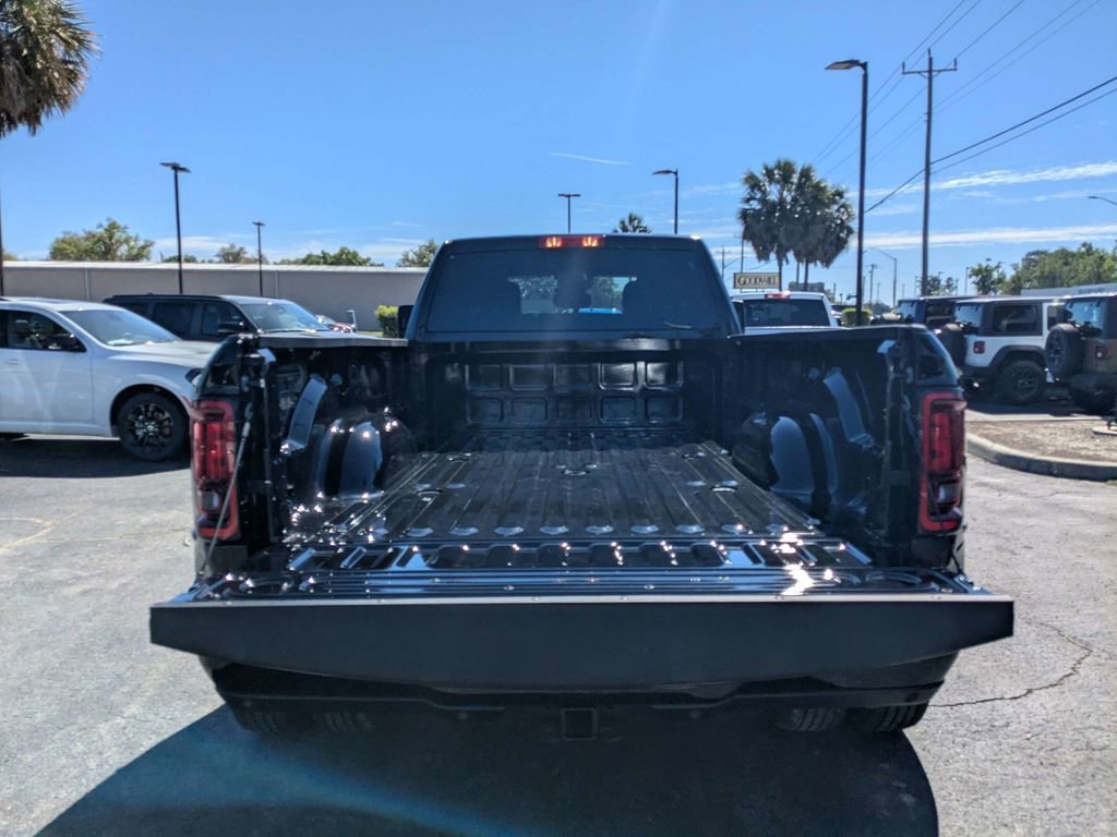 New 2026 RAM 3500 Big Horn AWD/4WD image 13
