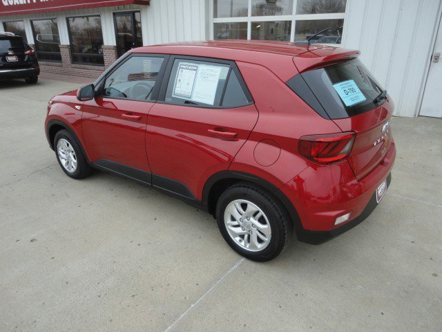 Used 2023 Hyundai Venue SE image 11