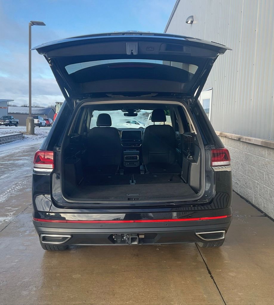Used 2024 Volkswagen Atlas SE image 21