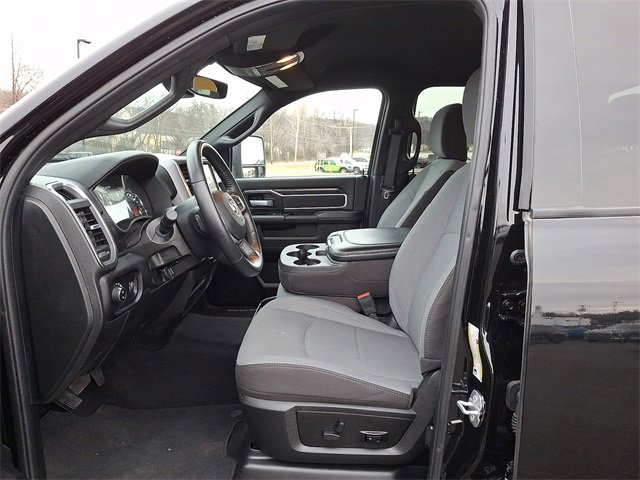 Used 2024 RAM 2500 Big Horn w/ Bed Utility Group image 14