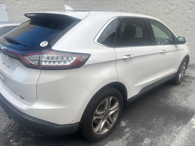Used 2018 Ford Edge Titanium w/ Equipment Group 302A AWD/4WD image 4
