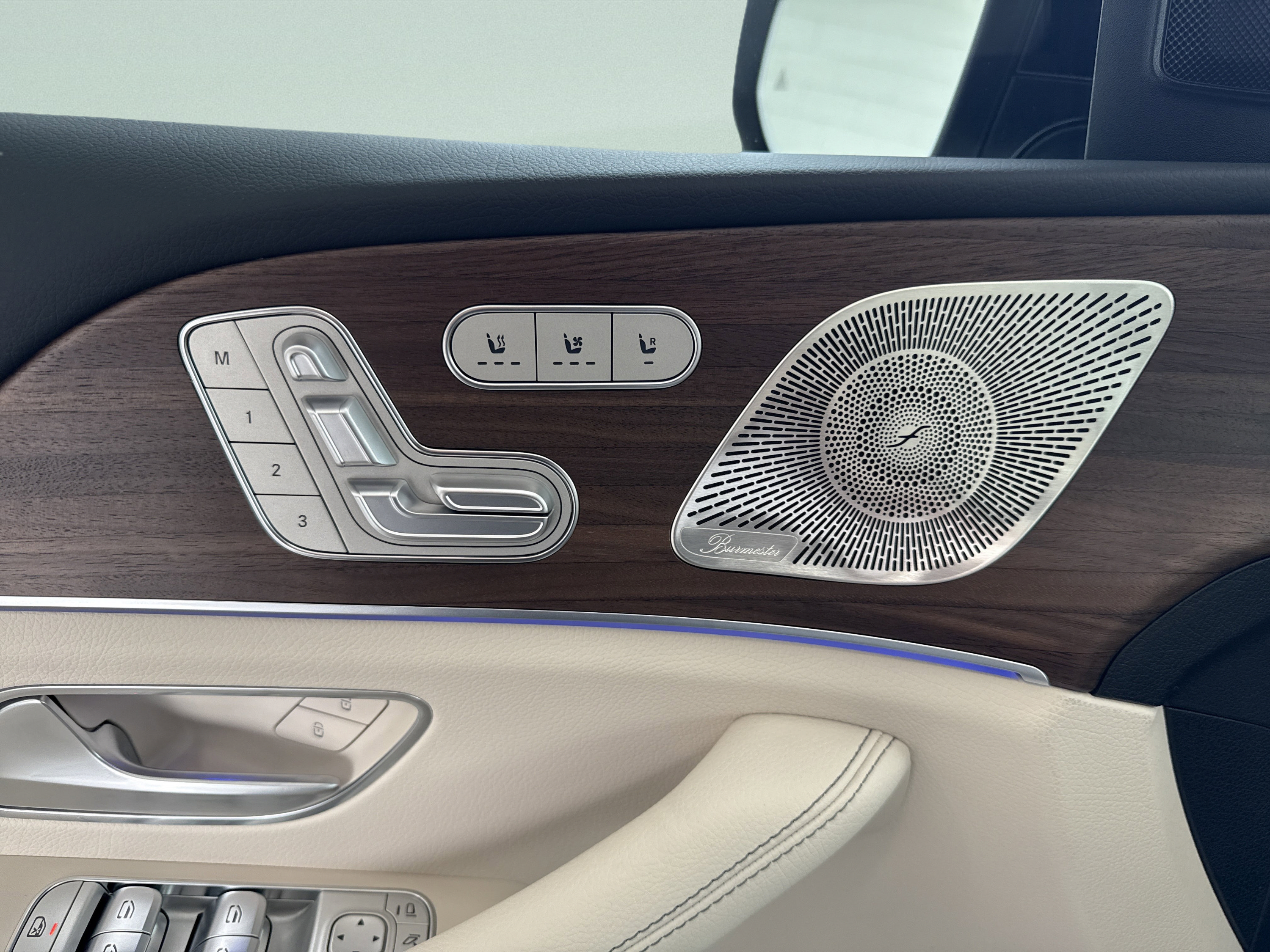 Certified 2026 Mercedes-Benz GLS 450 4MATIC image 22