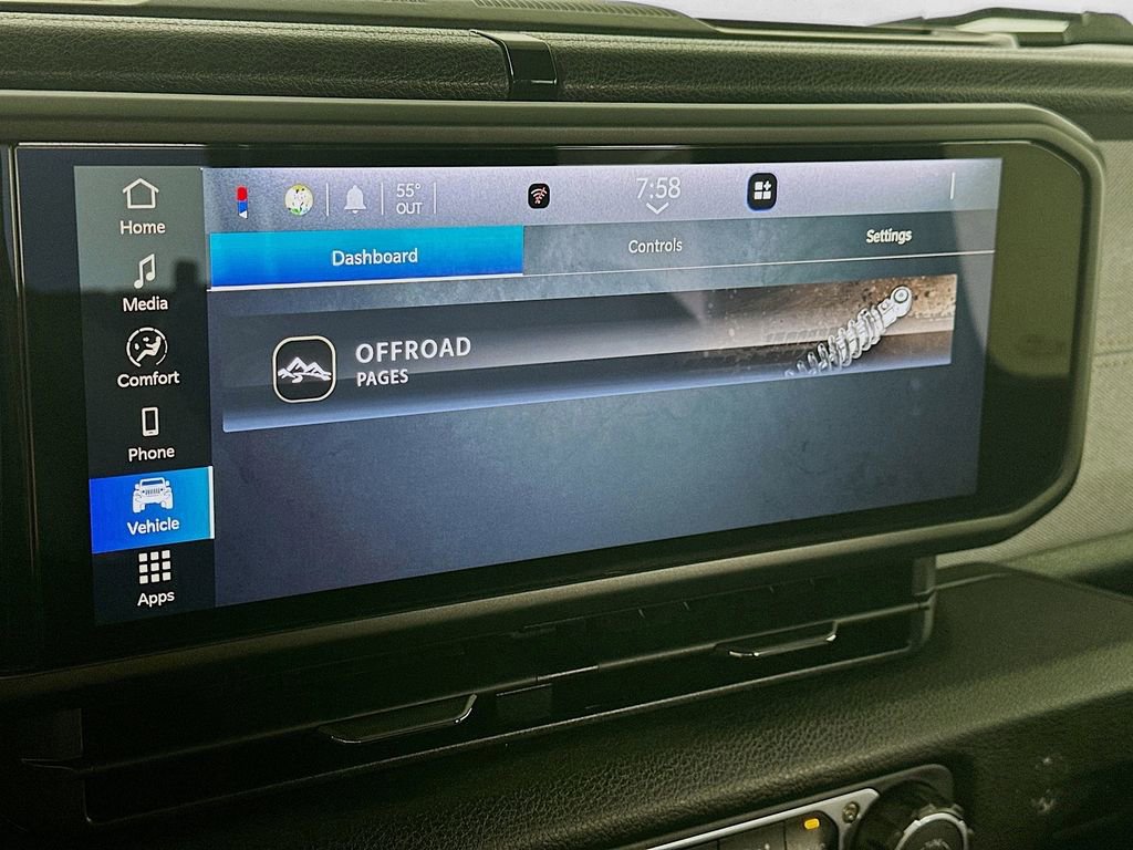 Used 2025 Jeep Wrangler Sport image 19