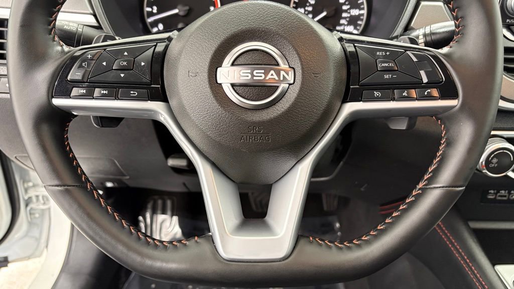 Used 2025 Nissan Altima 2.5 SR FWD image 33