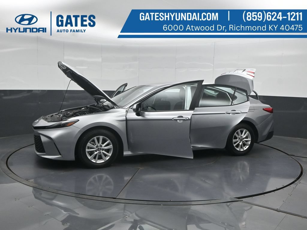 Used 2025 Toyota Camry LE FWD image 54