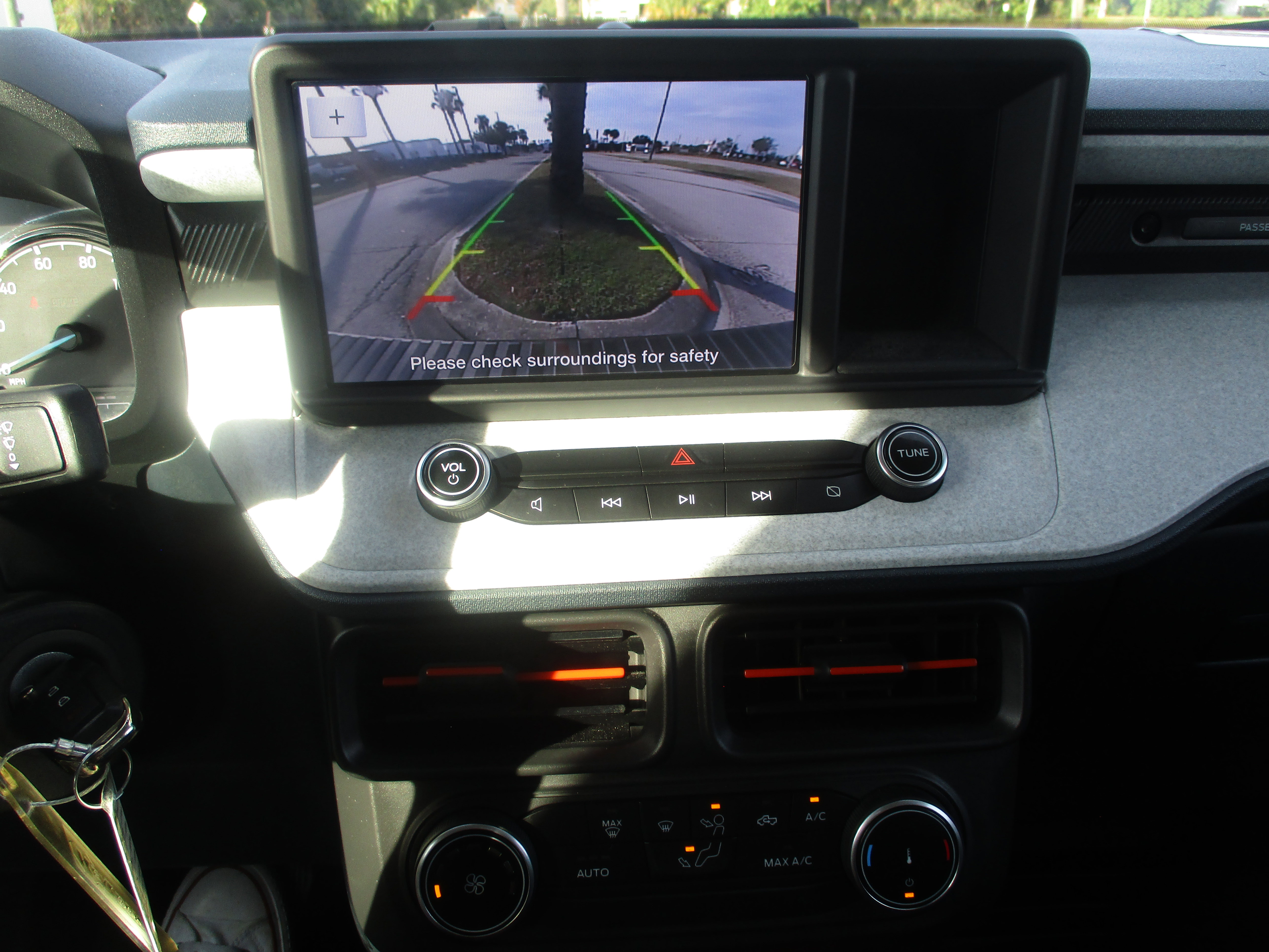 Certified 2022 Ford Maverick XLT w/ Equipment Group 300A Standard image 21