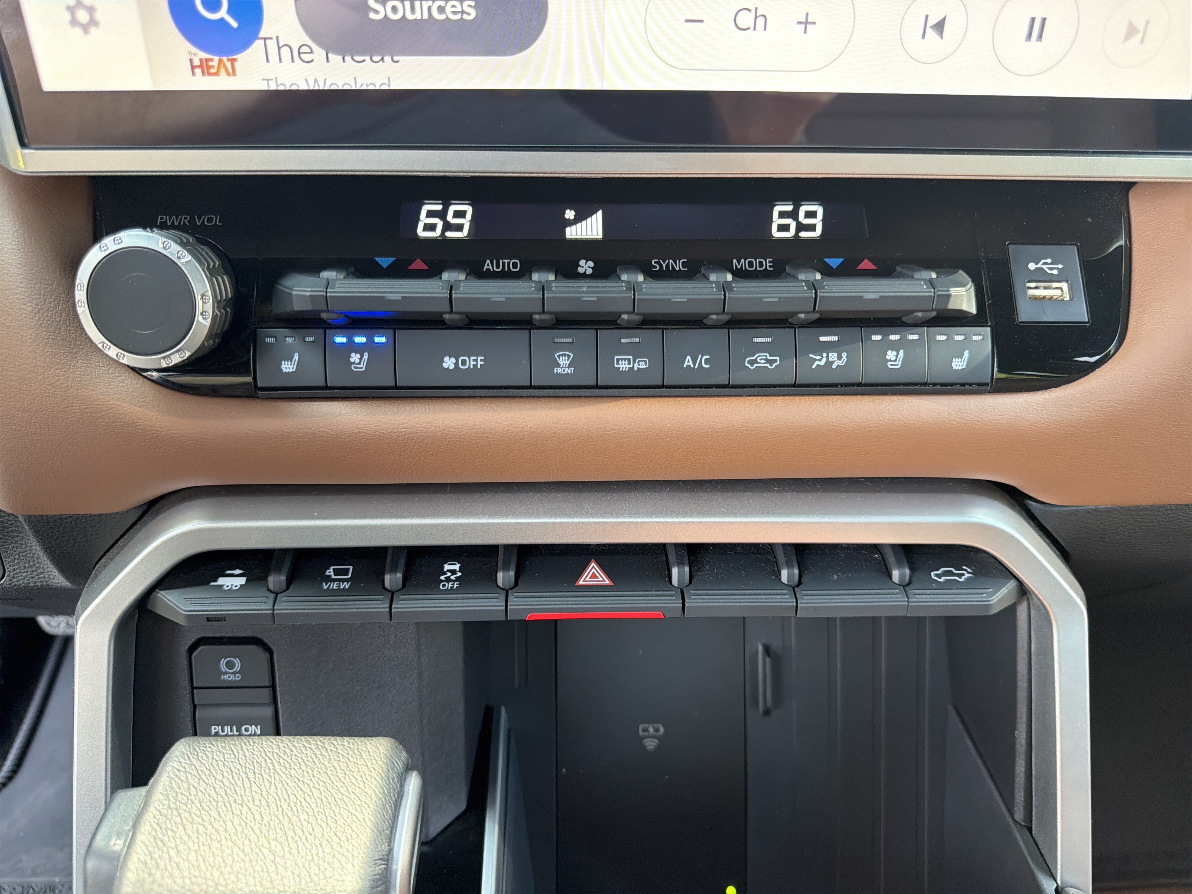 Used 2025 Toyota Tundra 1794 Edition AWD/4WD image 32