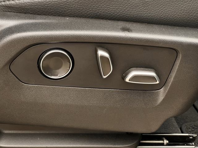 Used 2021 GMC Yukon Denali w/ Denali Premium Package image 26