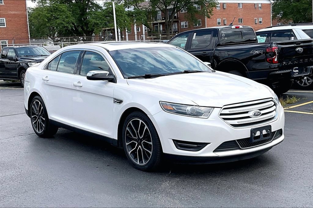 Used 2019 Ford Taurus Limited AWD/4WD image 34