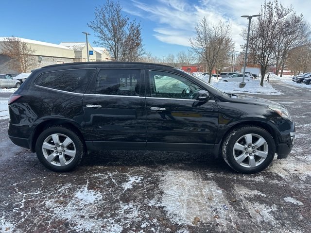 Used 2016 Chevrolet Traverse LT w/ Style and Technology Package image 6
