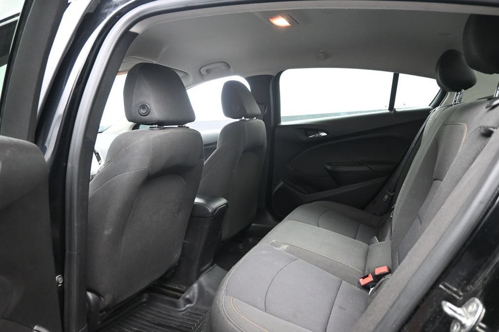 Used 2017 Chevrolet Cruze LS FWD image 24