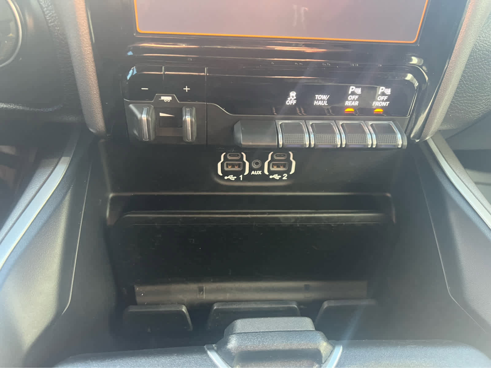 Used 2024 RAM 2500 Big Horn w/ Night Edition image 28