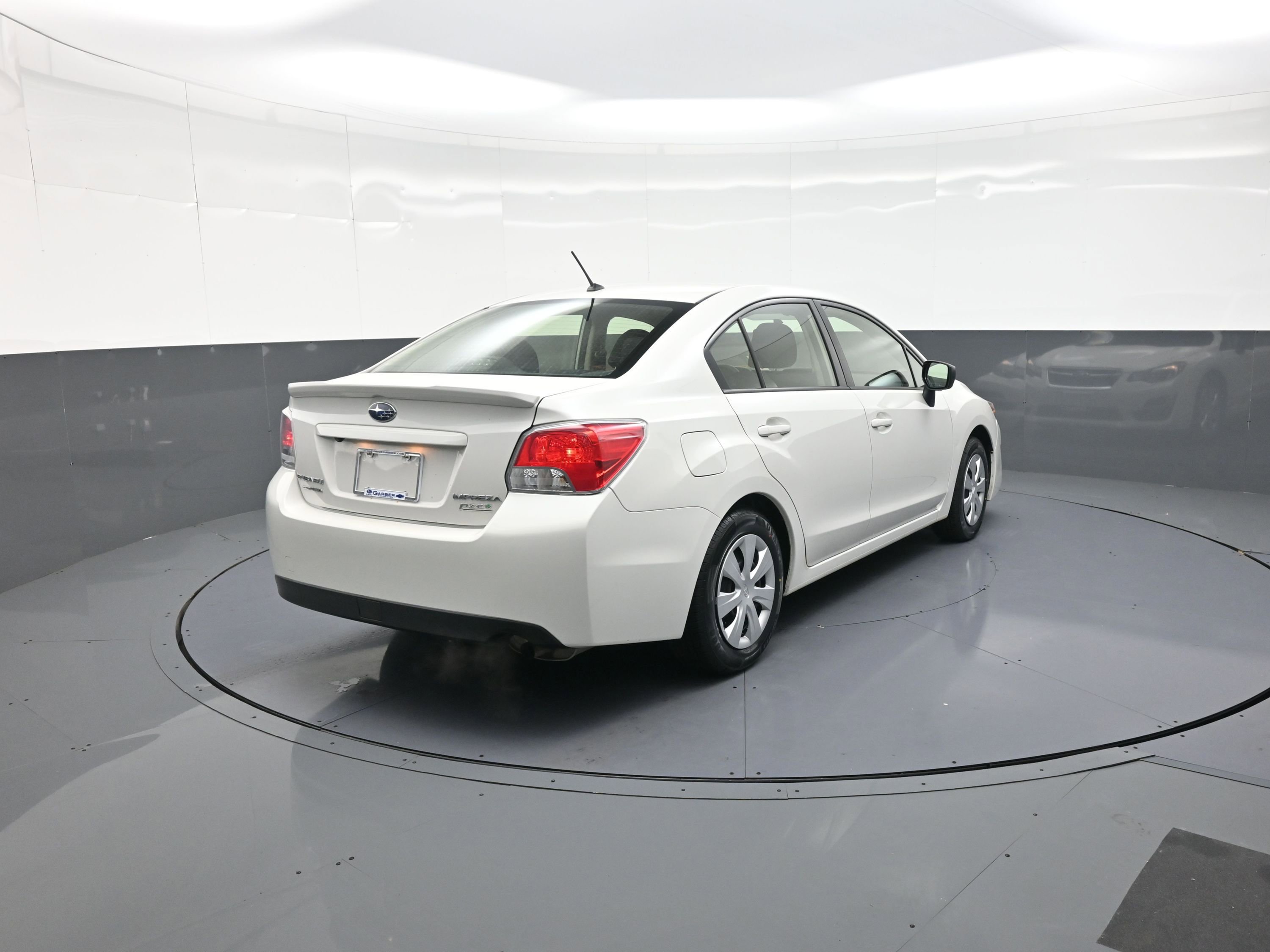 Used 2015 Subaru Impreza 2.0i image 3