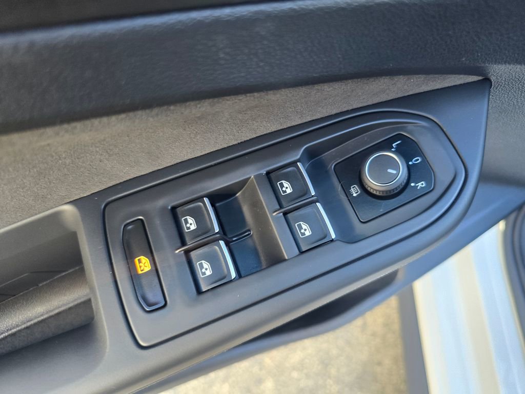 Used 2023 Volkswagen GTI Autobahn image 21