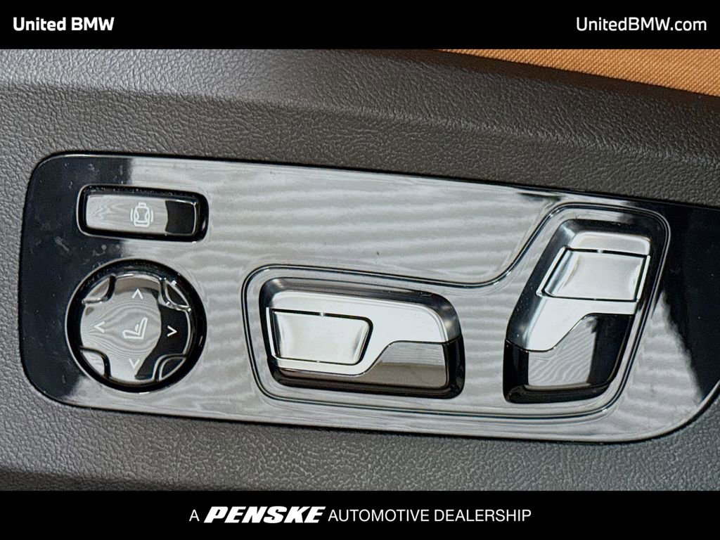 Used 2026 BMW X5 xDrive40i w/ M Sport Package image 4