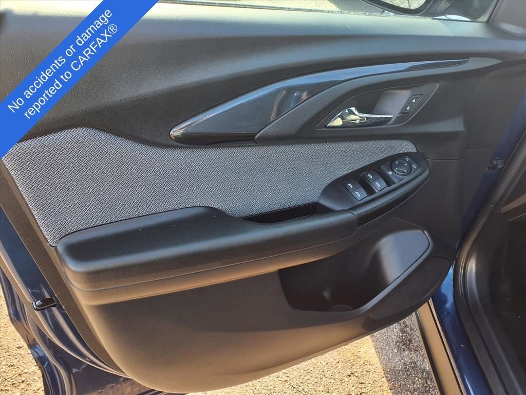 Used 2023 Chevrolet TrailBlazer LT image 15