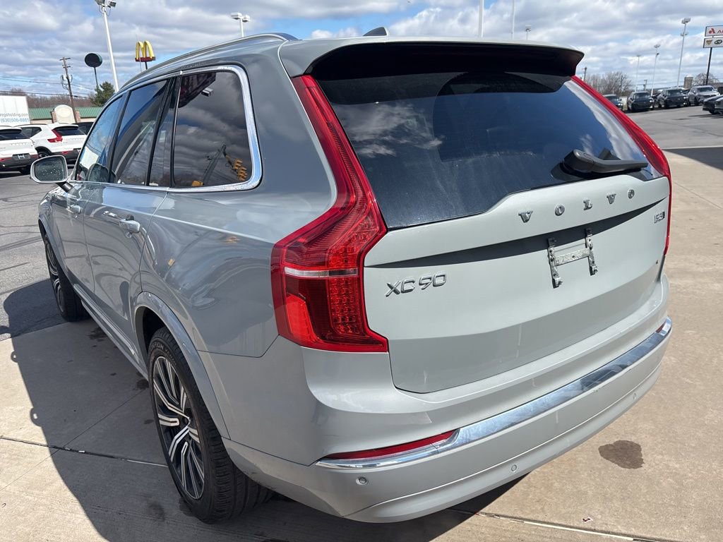 Certified 2025 Volvo XC90 B5 Core image 8