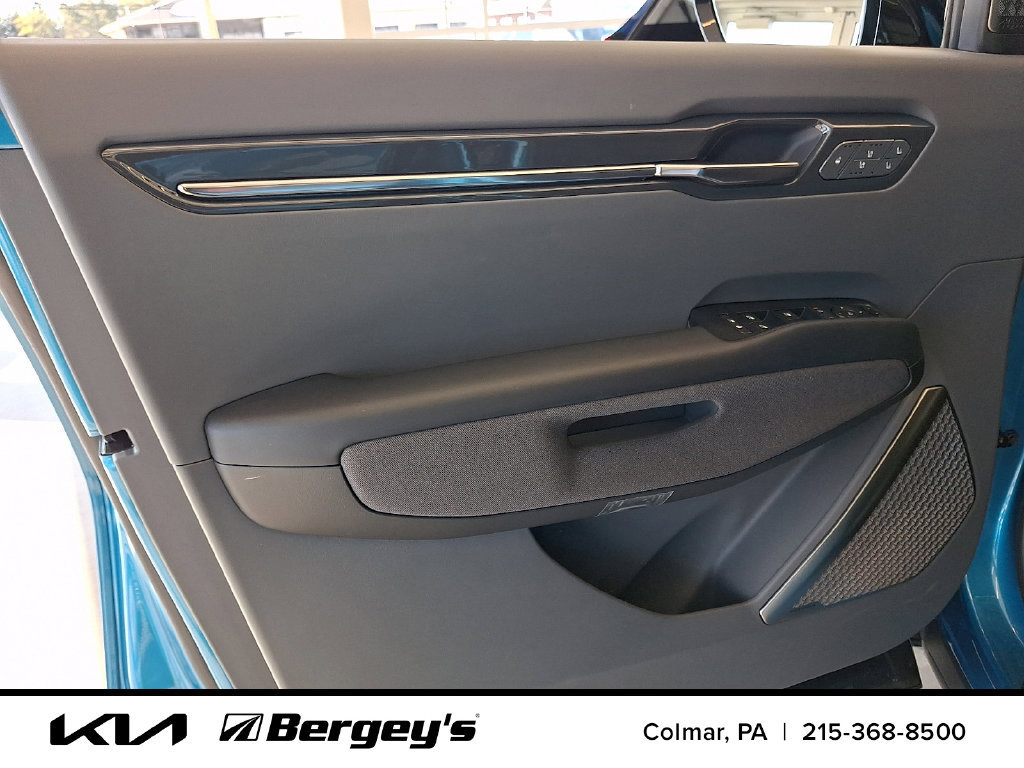 New 2026 Kia EV9 Land w/ Nightfall Edition Package AWD/4WD image 11