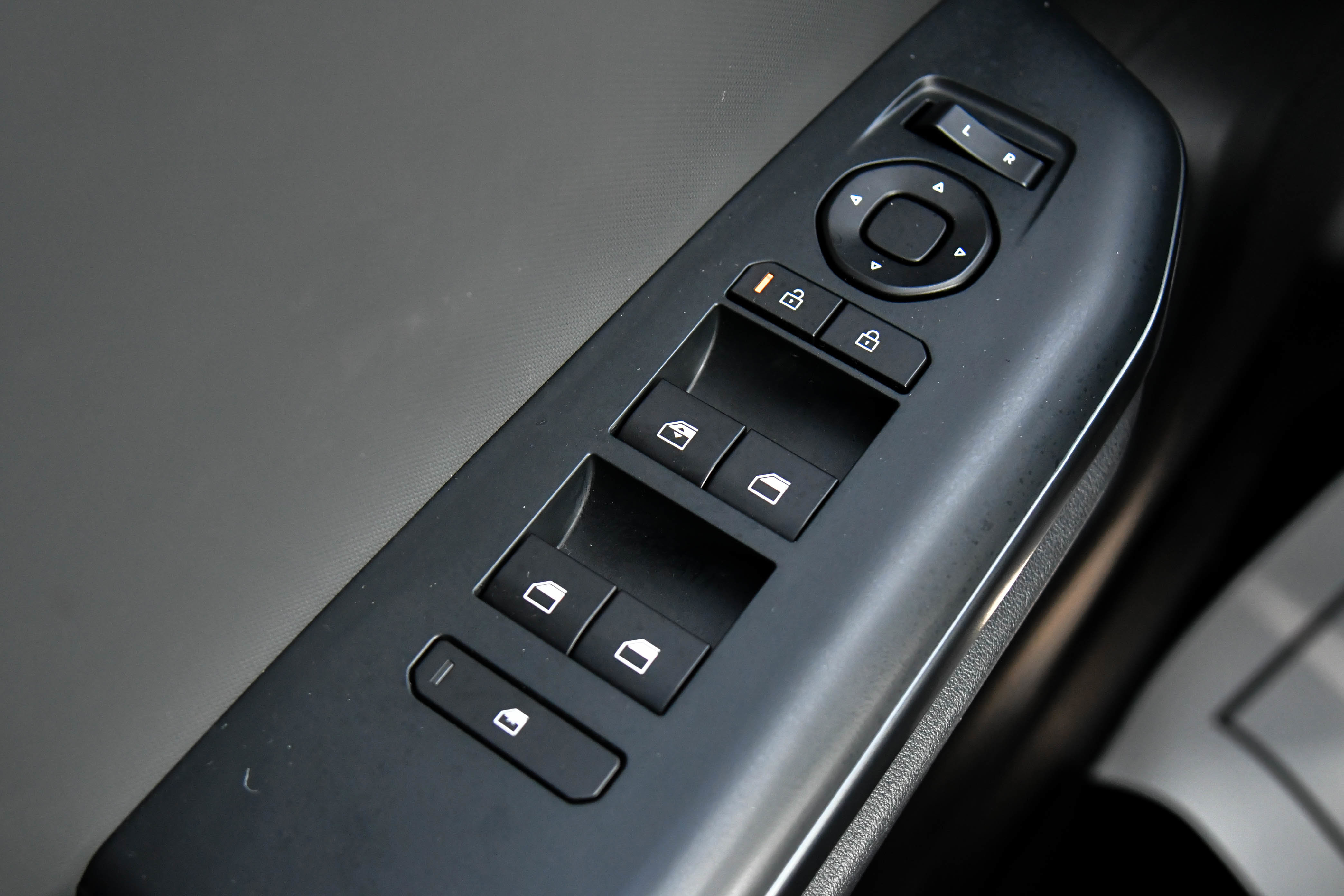 Used 2025 Kia K4 LXS image 33