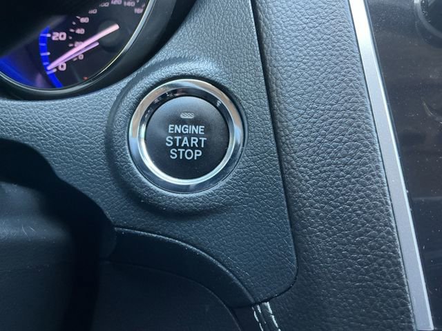 Used 2018 Subaru Outback 2.5i Touring AWD/4WD image 21