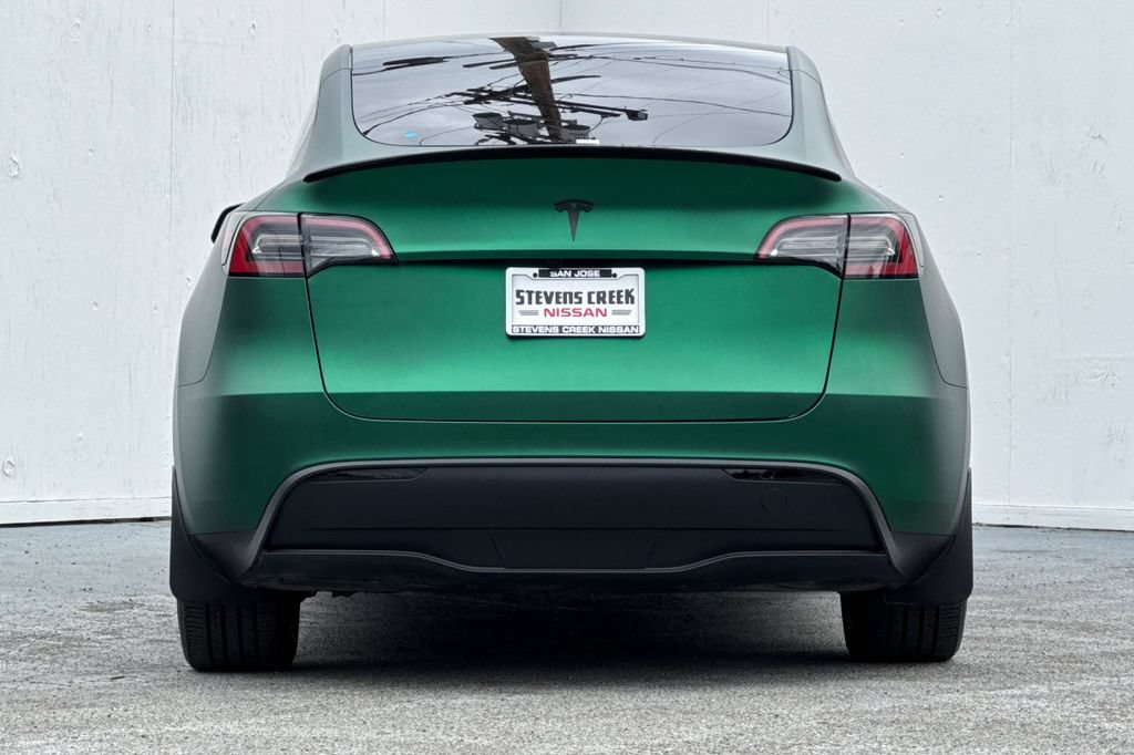 Used 2025 Tesla Model Y Long Range RWD image 4