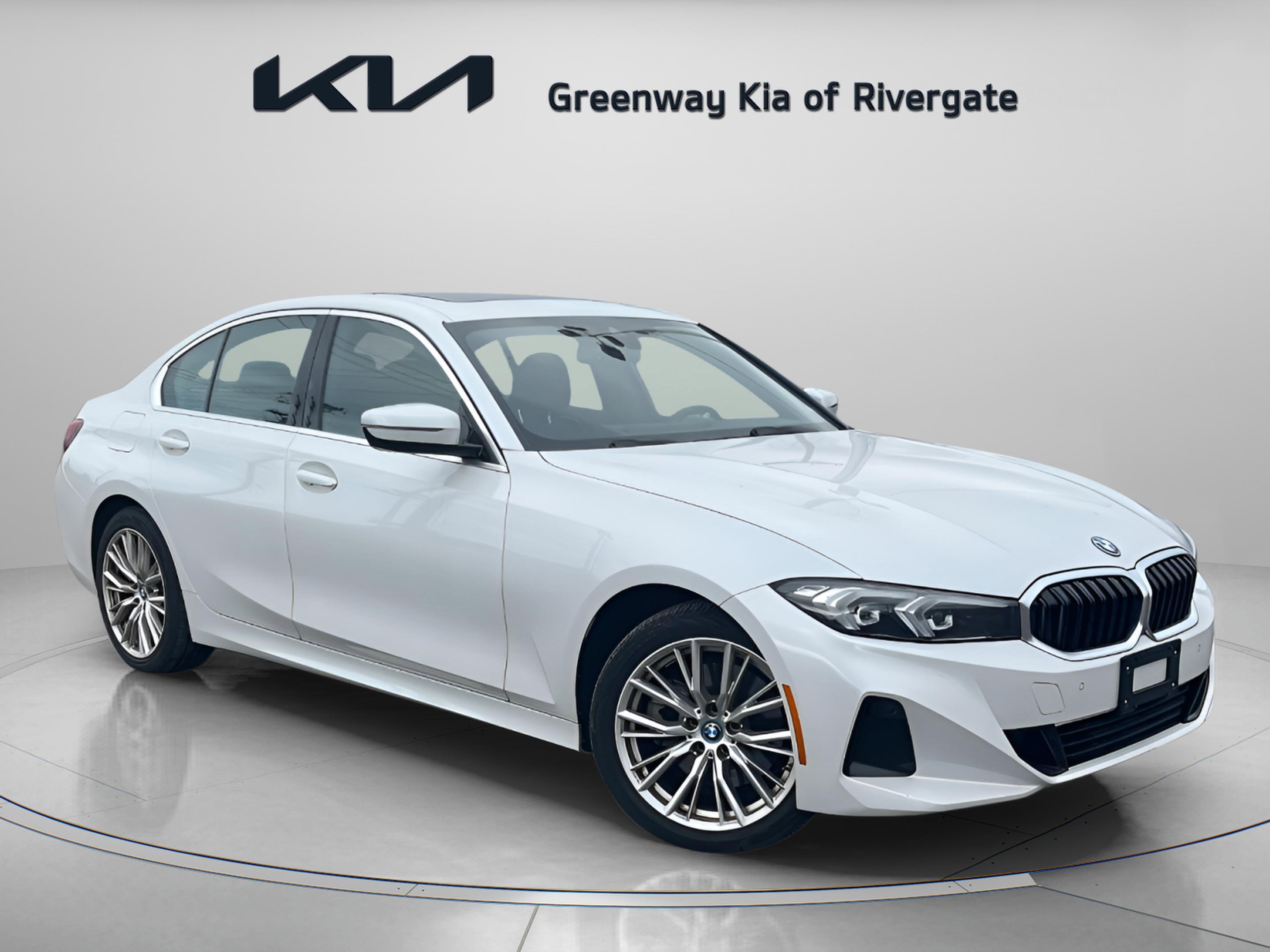 Used 2024 BMW 330e xDrive image 1