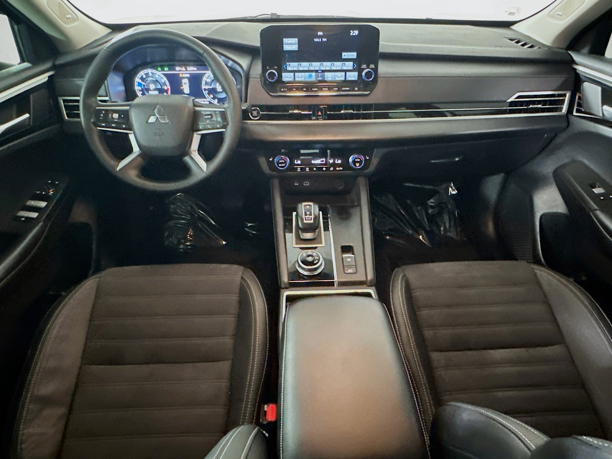 Used 2023 Mitsubishi Outlander SE FWD image 27