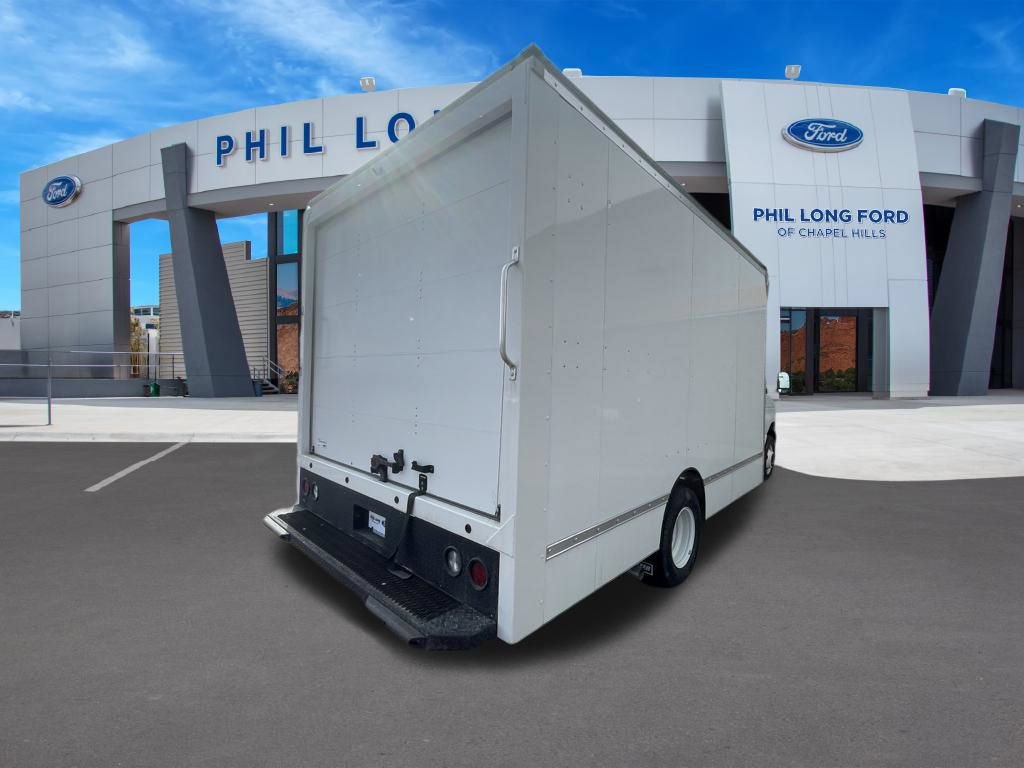 New 2024 Ford E-450 and Econoline 450 Super Duty w/ Driver's Safety Package RWD image 8