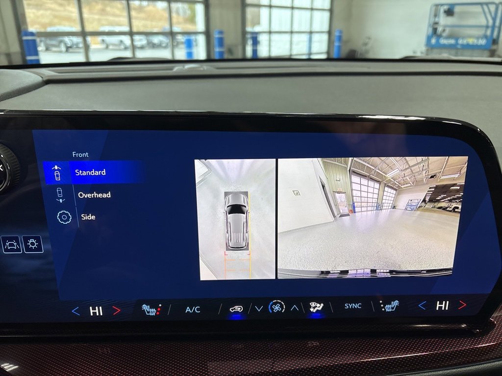 New 2026 Chevrolet Traverse Z71 image 18