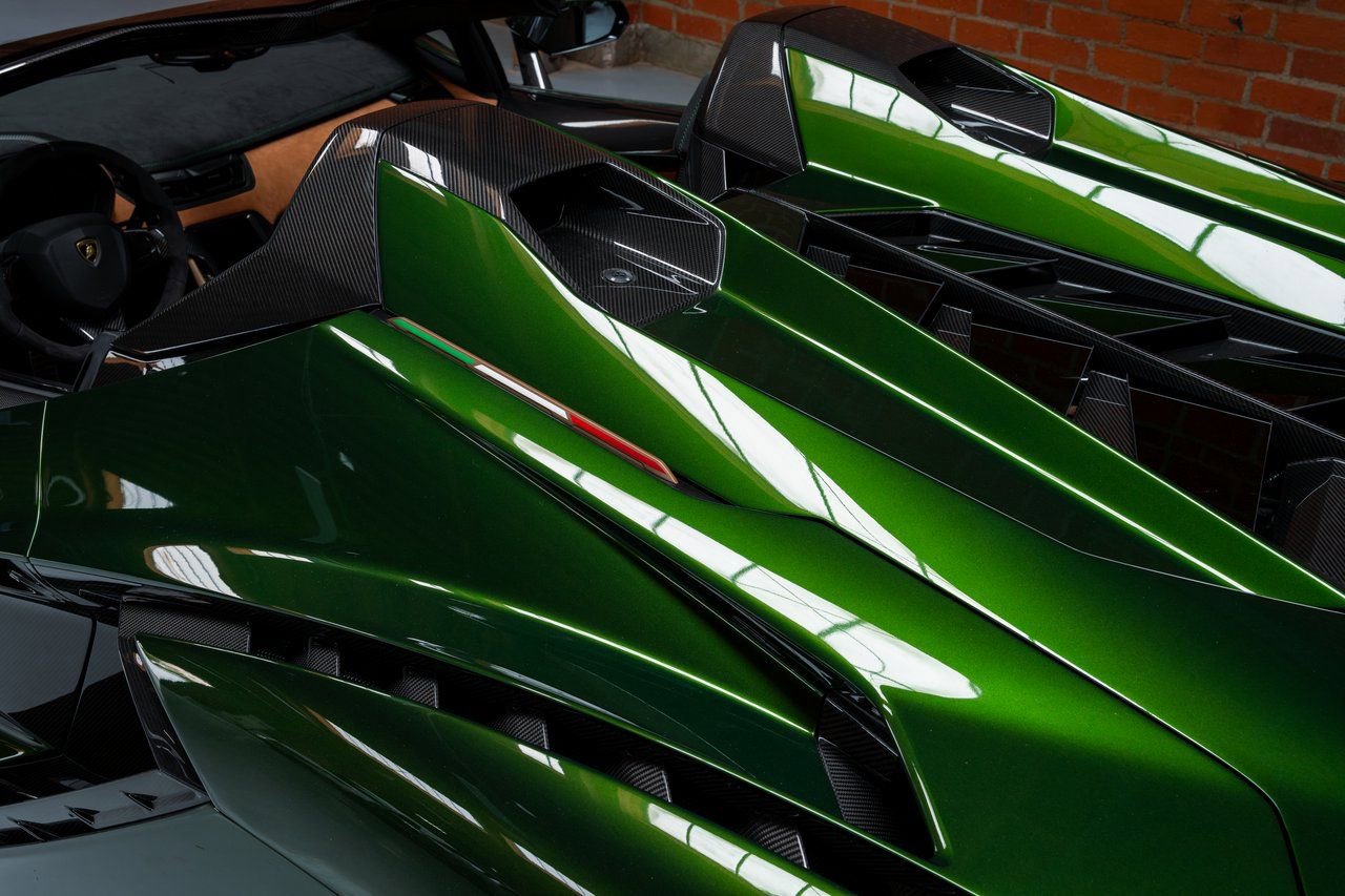 Used 2021 Lamborghini Sian Roadster AWD/4WD image 28