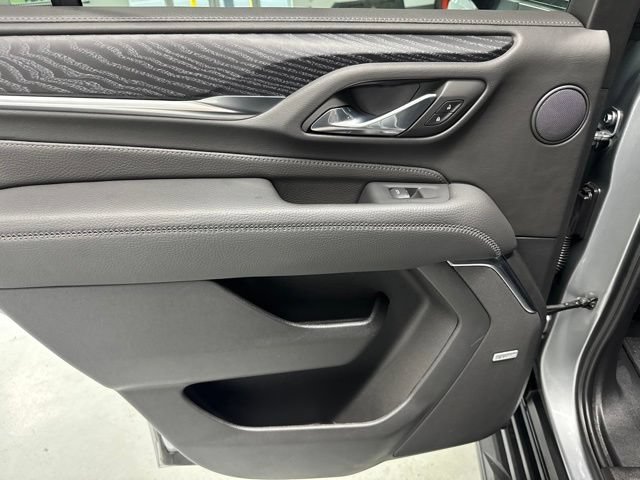 Used 2024 GMC Yukon Denali AWD/4WD image 28