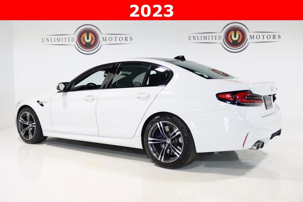Used 2023 BMW M5 w/ Executive Package AWD/4WD image 3