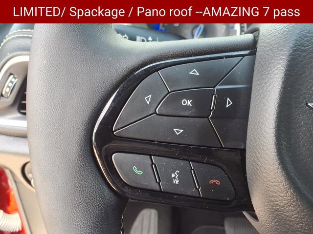 Used 2025 Chrysler Pacifica Limited FWD image 17