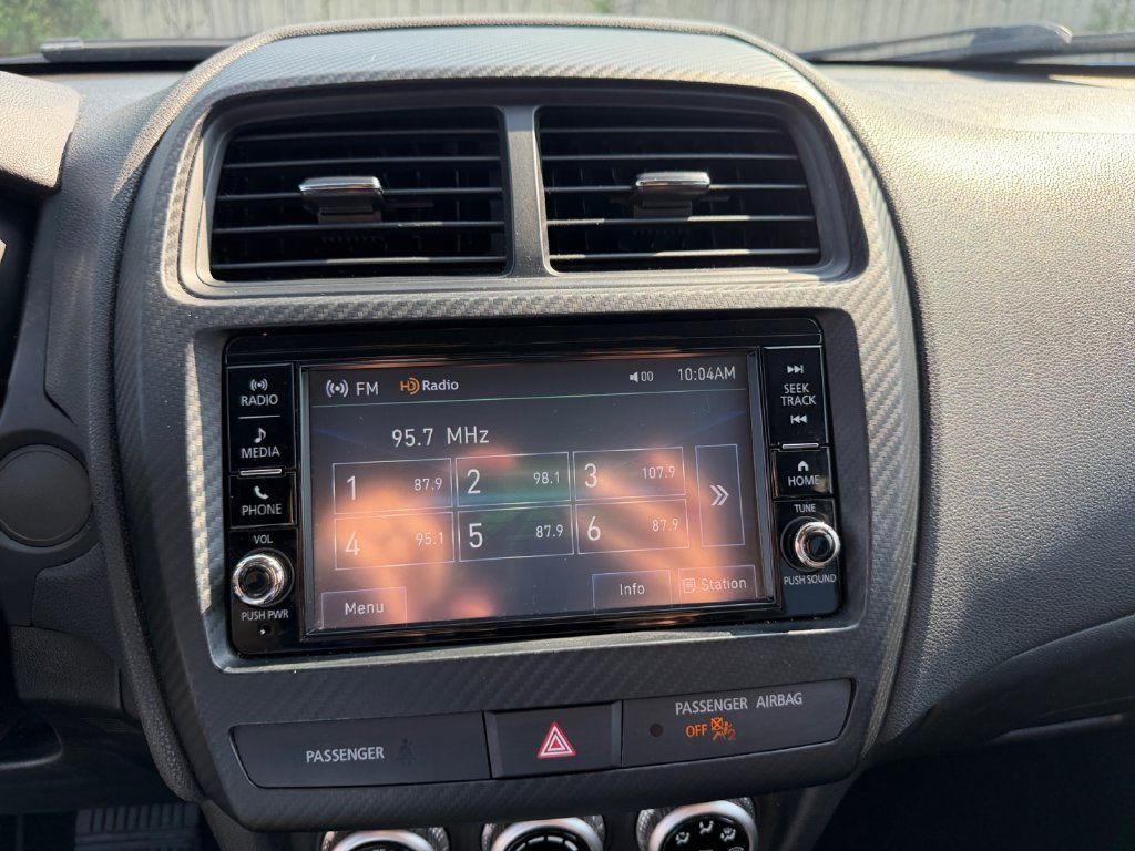 Used 2021 Mitsubishi Outlander Sport ES AWD/4WD image 17