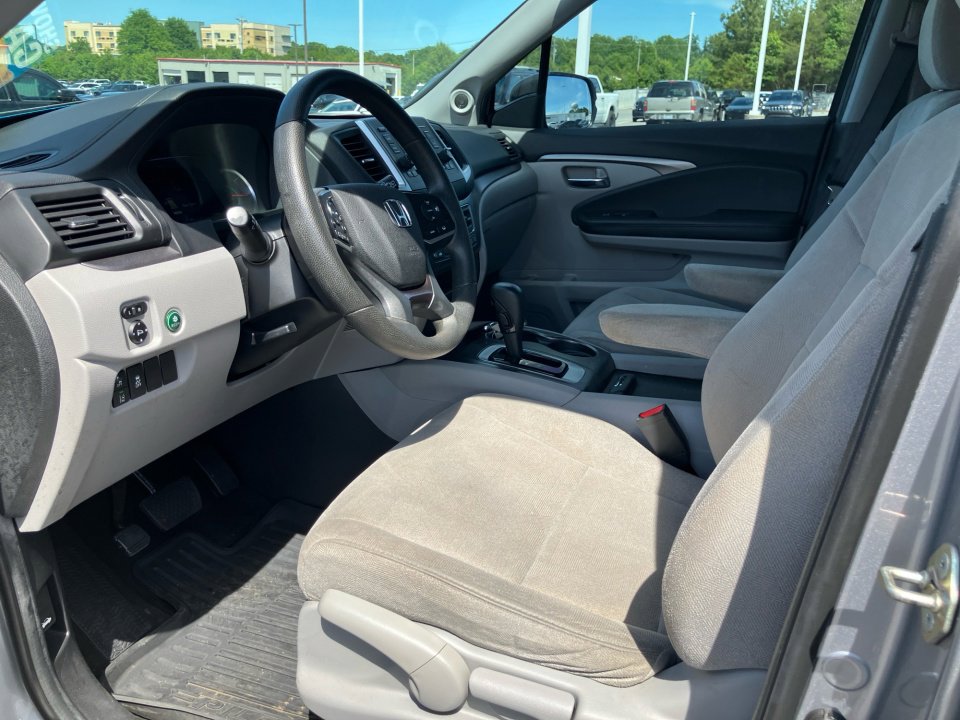Used 2019 Honda Pilot LX image 34