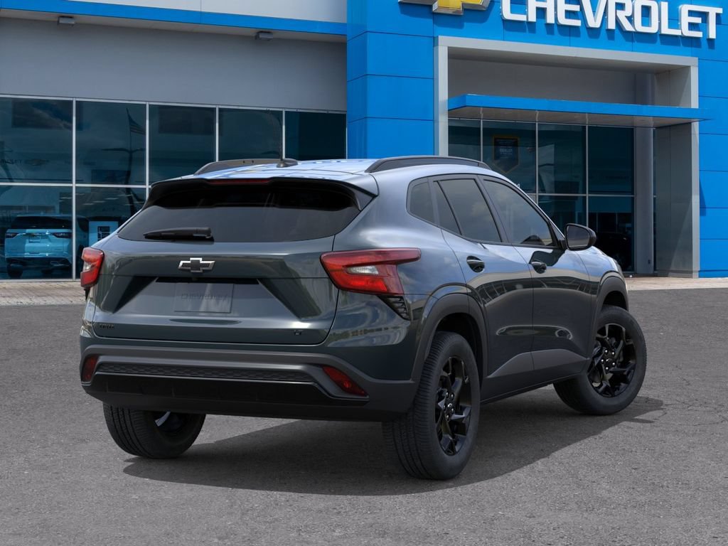 New 2026 Chevrolet Trax LT w/ Midnight Edition FWD image 5
