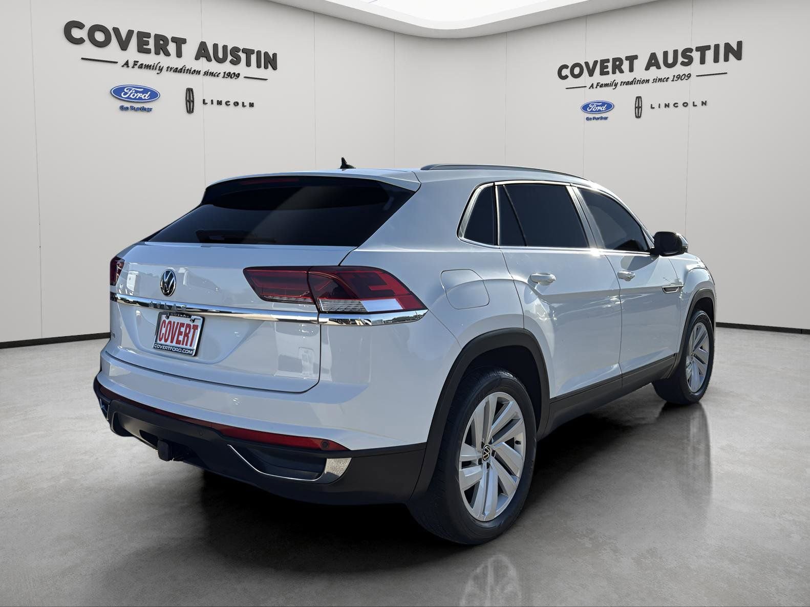 Used 2022 Volkswagen Atlas Cross Sport SE image 4