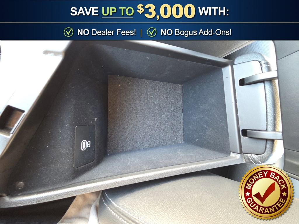 Used 2025 Genesis G70 2.5T image 30