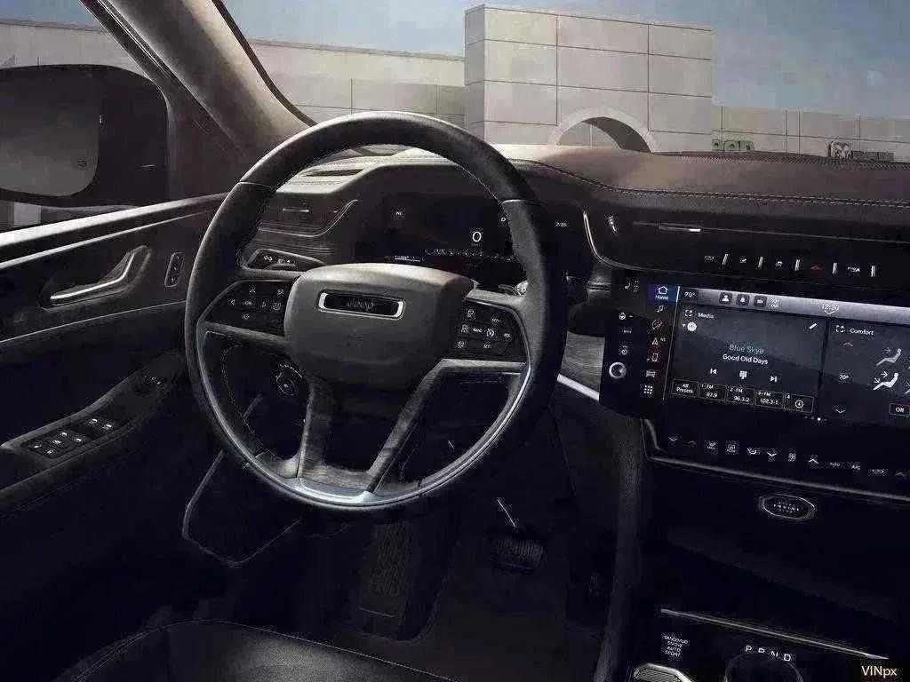 Certified 2026 Jeep Grand Cherokee Limited w/ Limited Altitude Package AWD/4WD image 42