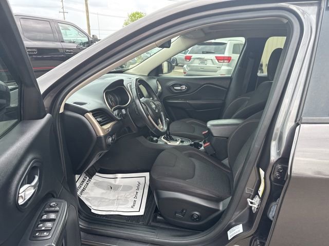 Used 2016 Jeep Cherokee 75th Anniversary image 10