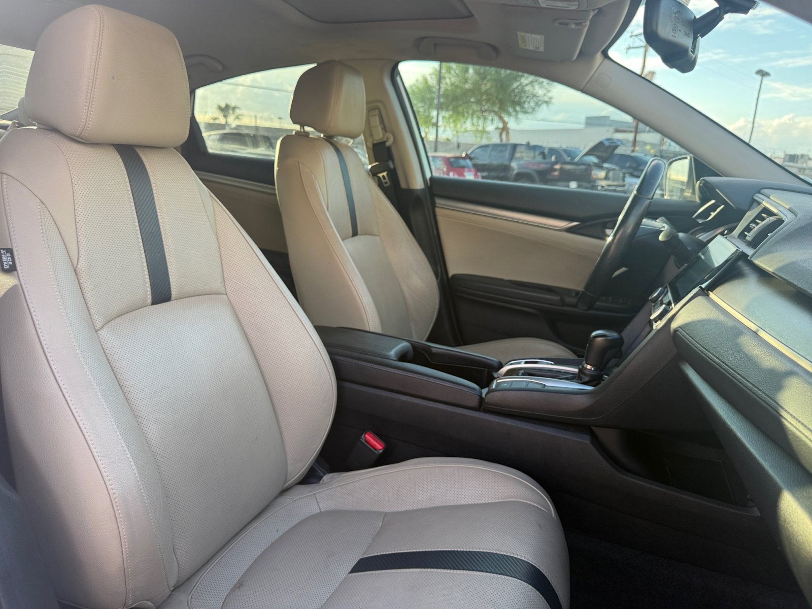 Used 2016 Honda Civic EX-L image 29