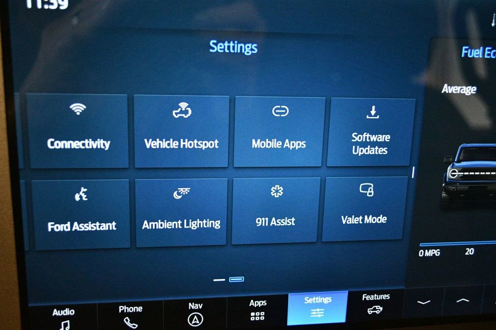 Used 2025 Ford Bronco Outer Banks AWD/4WD image 55