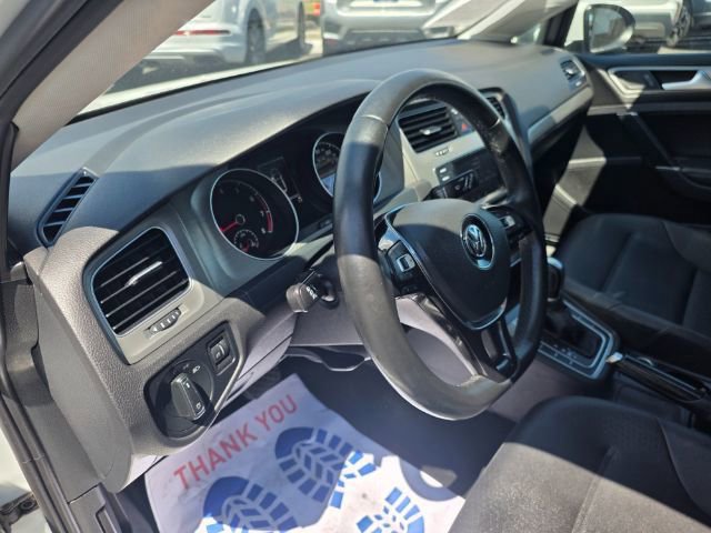 Used 2015 Volkswagen Golf S FWD image 19