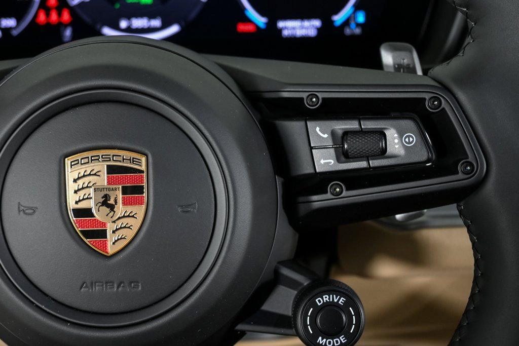 New 2025 Porsche Cayenne S image 11