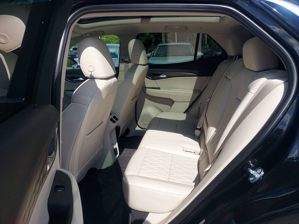 Used 2023 Buick Envision Avenir AWD/4WD image 29