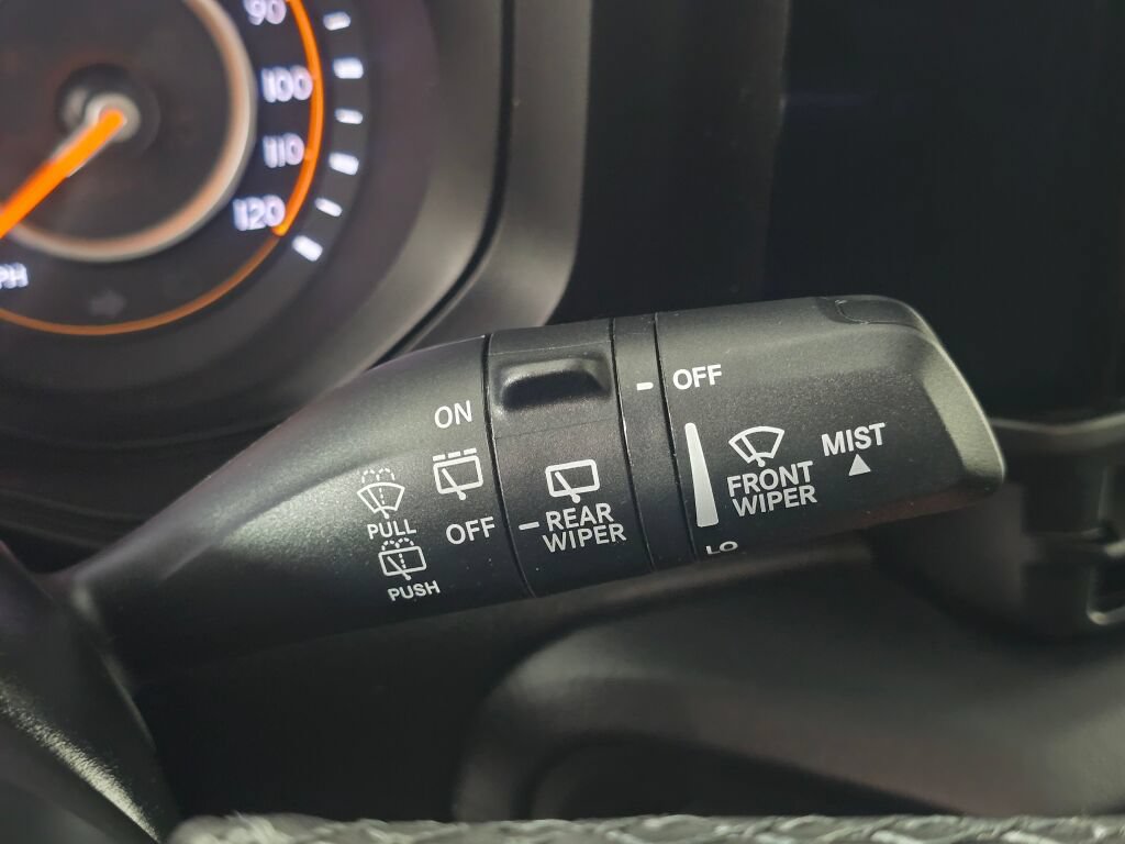 Used 2026 Jeep Wrangler Unlimited Rubicon AWD/4WD image 27