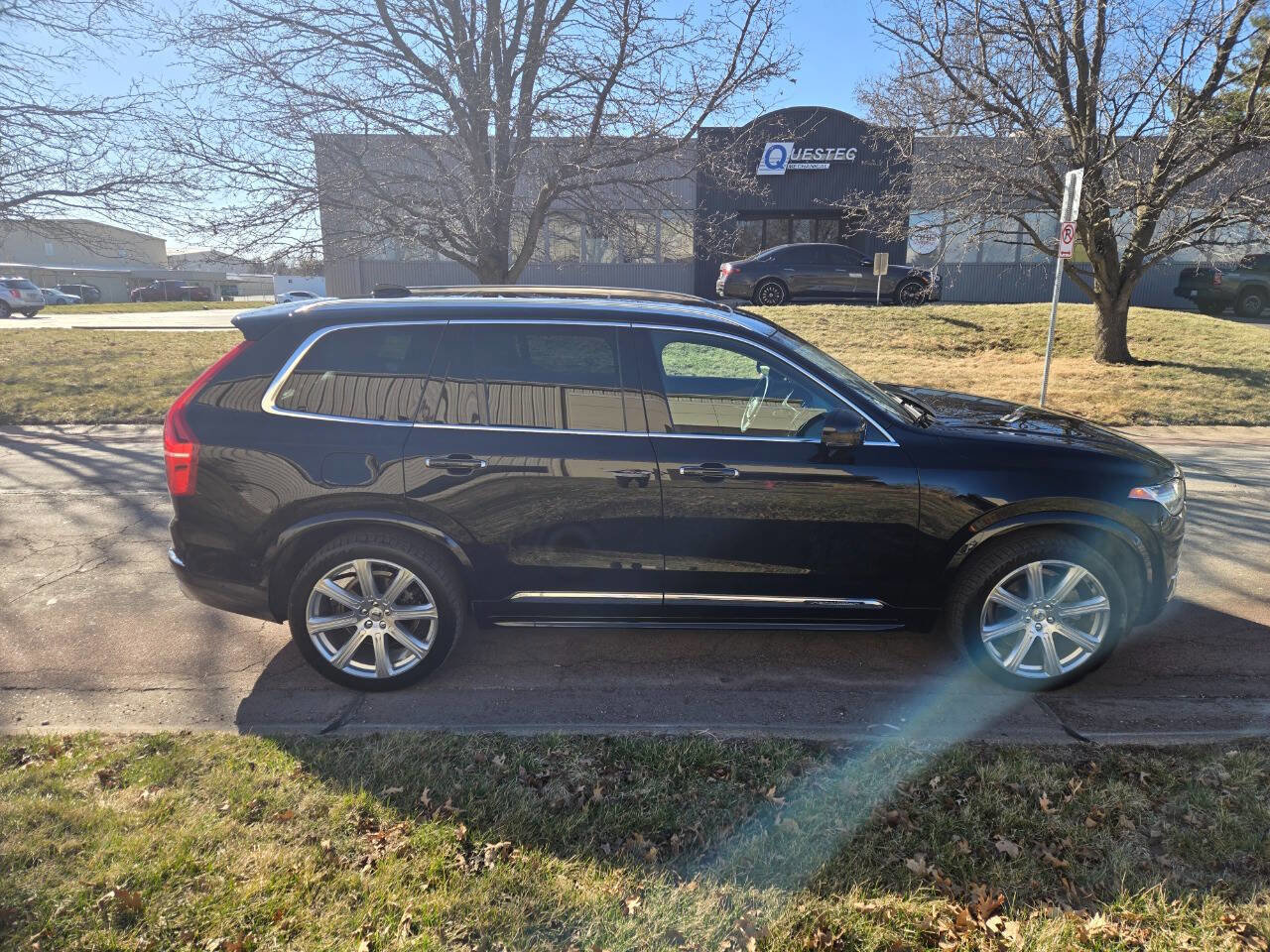 Used 2018 Volvo XC90 T5 Momentum image 9